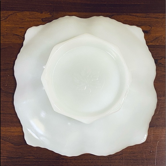 🌟HP🌟VTG 60s Anchor Hocking Milk Glass Serving Bowl - Picture 4 of 4